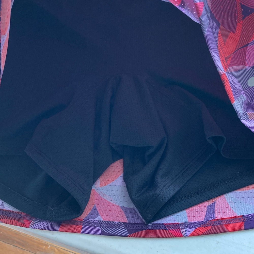 L.L. Bean Red and Purple Geometric Skort - Picture 4 of 6